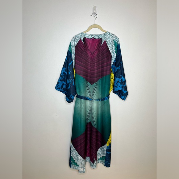 Making the Cut Season 2 Episode 2 Winning Look colorful kimono size M L XL - Picture 4 of 10